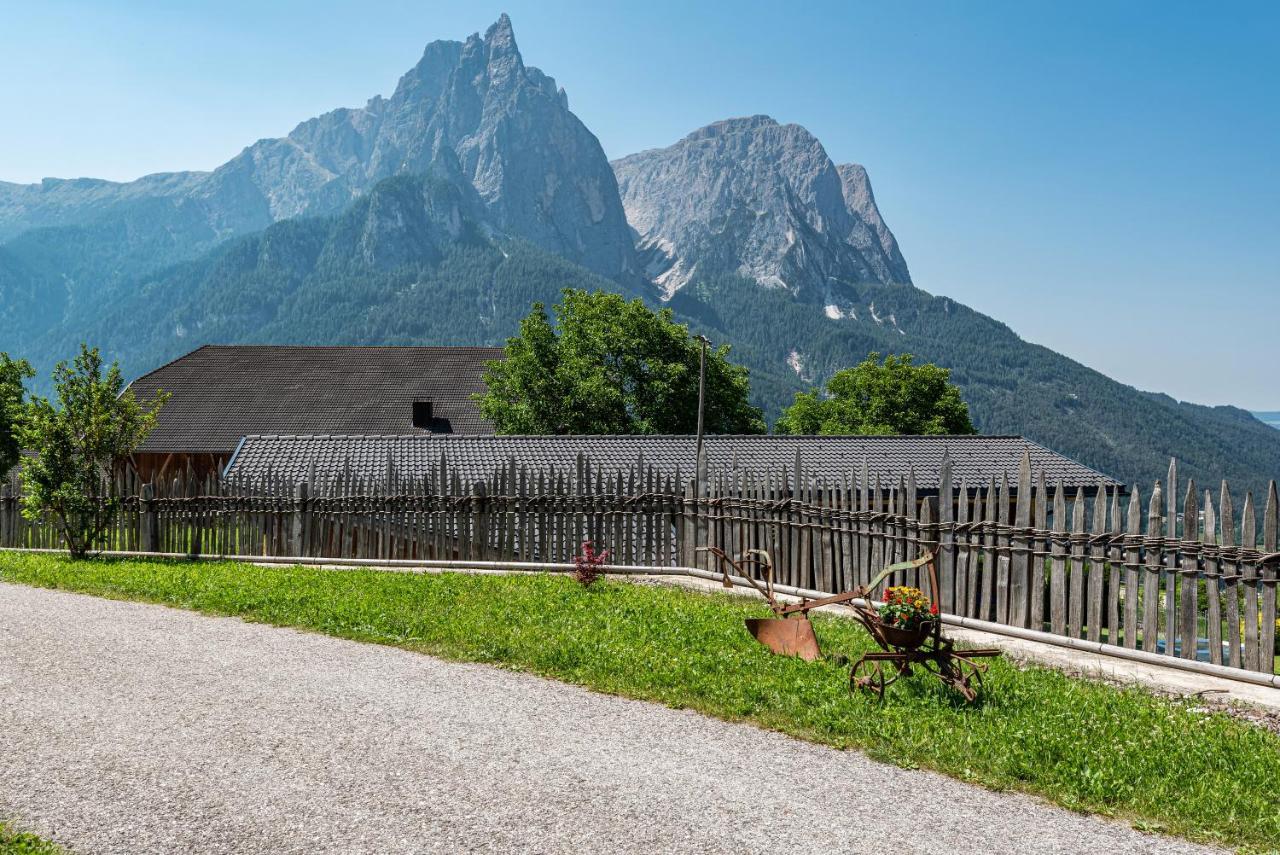 Schildberghof Santner Apartment Siusi Bagian luar foto